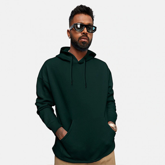 http://13.232.74.28/vi/products/men-green-hooded-sweatshirt