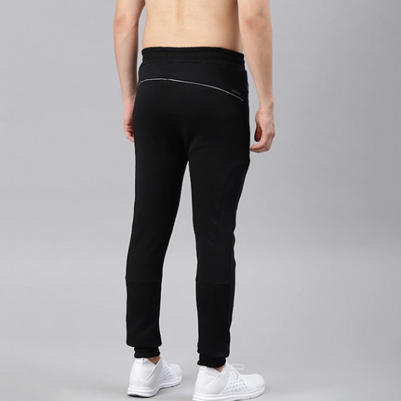 http://833672.fsuzsk.asia/products/men-black-solid-rapid-dry-running-joggers