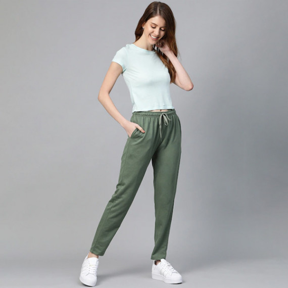 http://13.232.74.28/products/women-black-solid-side-stripes-cropped-track-pants