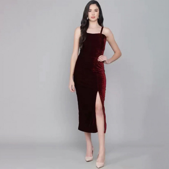 http://13.232.74.28/products/maroon-velvet-sheath-midi-dress