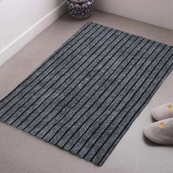 https://bloomwow.in/vi/products/grey-black-striped-microfiber-anti-skid-door-mat