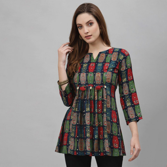 http://13.232.74.28/products/blue-green-viscose-rayon-printed-tunic