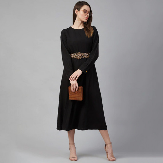 https://bloomwow.in/vi/products/black-pleated-maxi-dress