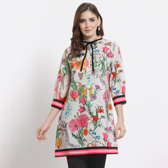 http://833672.fsuzsk.asia/products/women-white-tunics