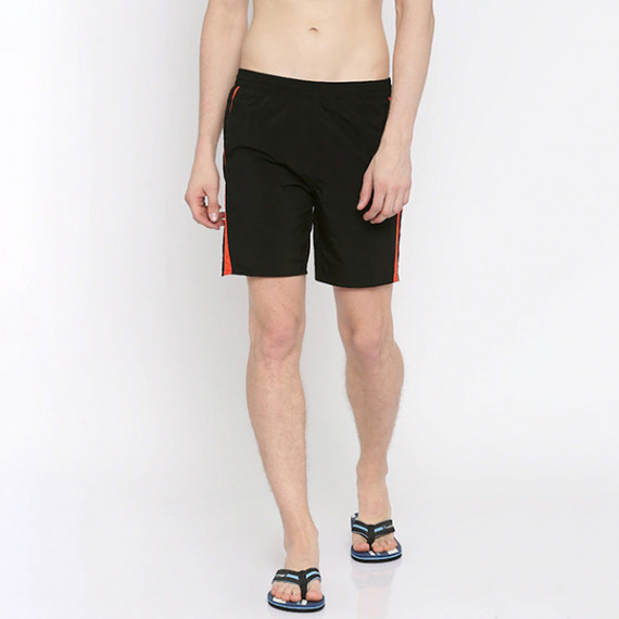 http://13.232.74.28/vi/products/black-swim-shorts