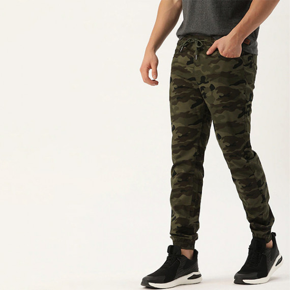 https://bloomwow.in/vi/products/men-olive-green-camouflage-printed-slim-fit-joggers-trousers