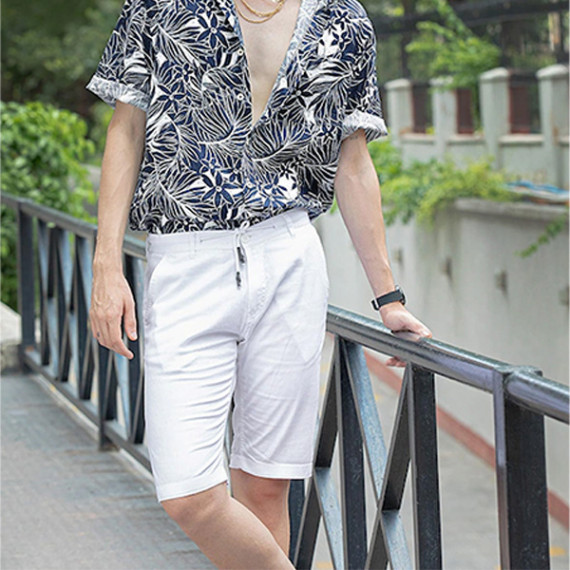 http://833672.fsuzsk.asia/products/men-white-solid-slim-fit-regular-shorts