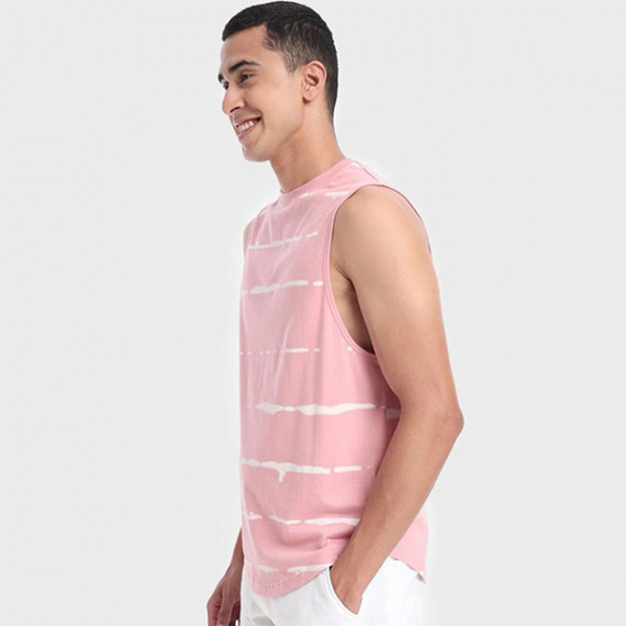 http://13.232.74.28/products/men-pink-tie-dye-oversized-vest