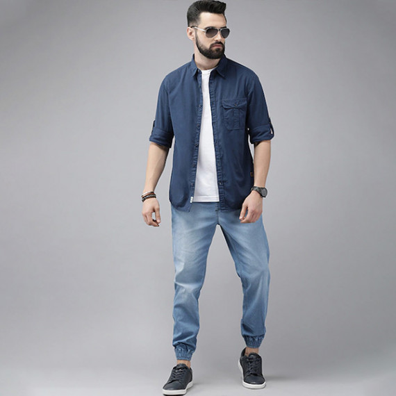 http://13.232.74.28/products/men-blue-stretchable-jogger-jeans