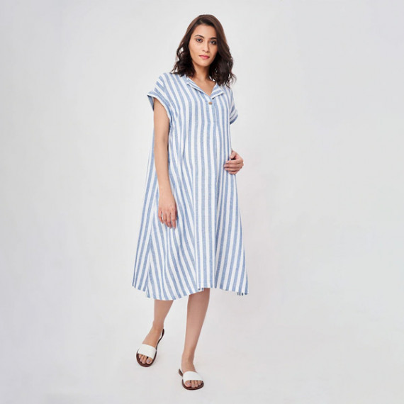 http://13.232.74.28/vi/products/blue-striped-maternity-shirt-midi-dress