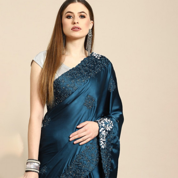 http://833672.fsuzsk.asia/vi/products/blue-floral-embroidered-satin-saree