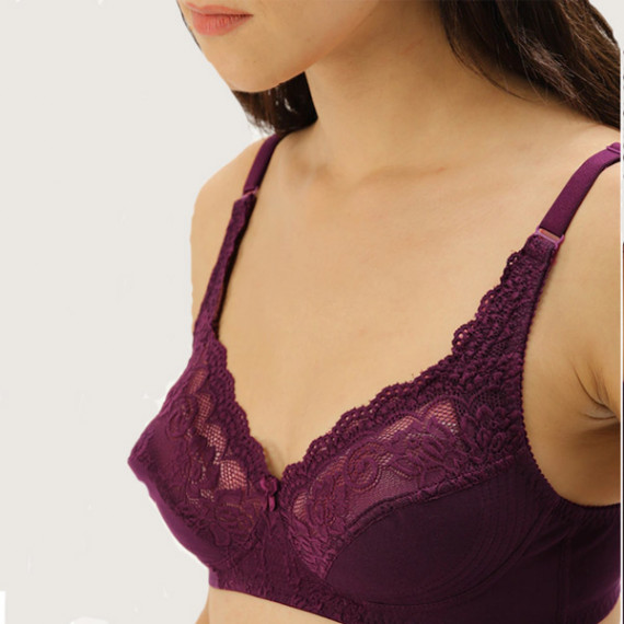 http://833672.fsuzsk.asia/products/burgundy-lace-non-wired-non-padded-everyday-bra-db-bf-005c